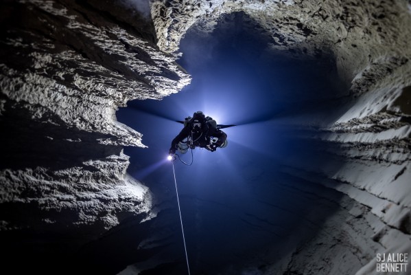 CCR Cave 90 Diver